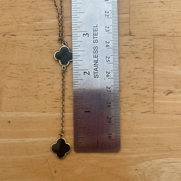 Good tone and black double side y - necklace. Necklace is 18 in w 3 in extender - Picture 5 of 6